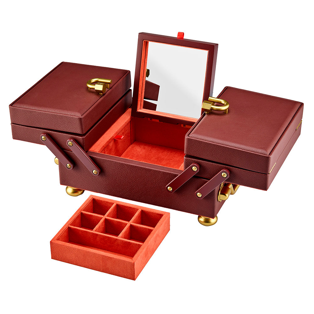 Wolf x Marla Aaron Baby Everything Box Farbe Burgundy geöffnet 