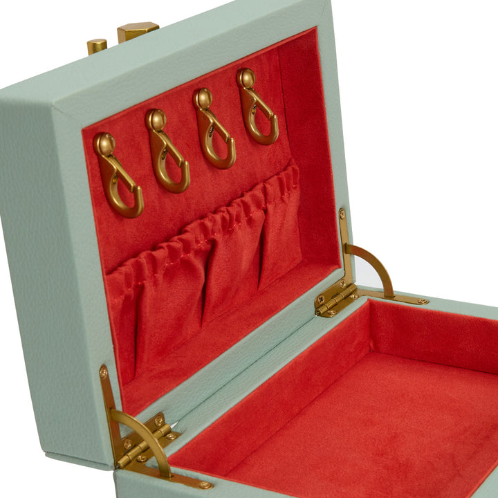 Wolf x Marla Aaron Baby Everything Box Farbe CeladonDetailaufnahme