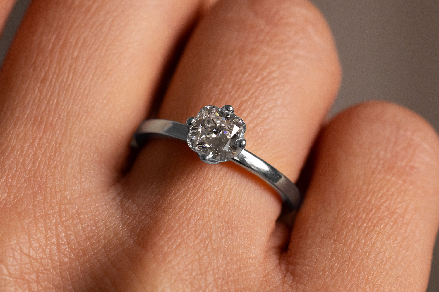 Verlobungsring Vorsteckring 950er Palladium Aurelie Hand