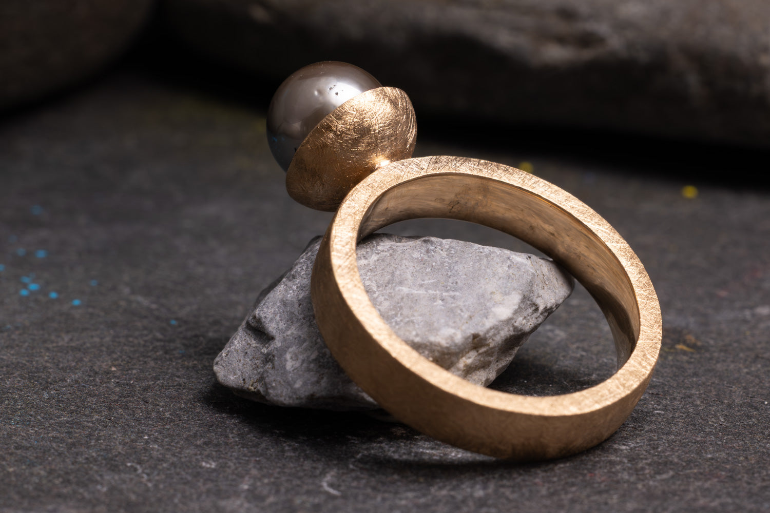 Unikat Verlobungsring Vorsteckring 750er Roségold Pearl 1 seitlich 