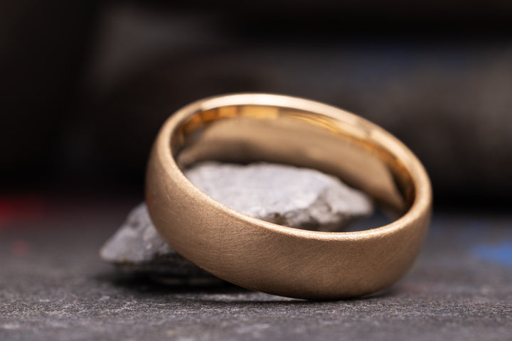 Ehering 750er Rosegold Pur Seidenmatt seitlich