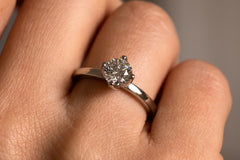 Verlobungsring Vorsteckring 950er Platin Sophie an Hand
