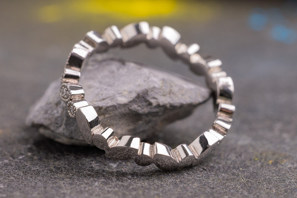 Verlobungsring Vorsteckring 950er Platin Dornröschen seitlich