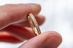 Verlobungsring Vorsteckring 750er Rotgold Funkel Tageslicht