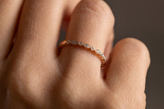 Verlobungsring Vorsteckring 585er Rotgold Rapunzel Small an Hand
