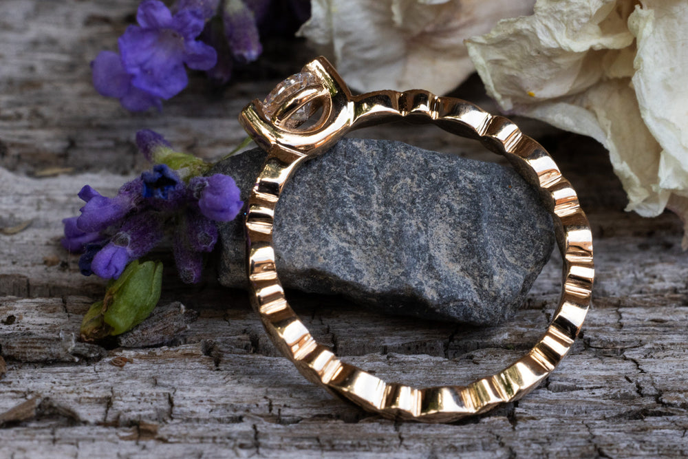 Verlobungsring Vorsteckring 750er Gelbgold Vintage Secret seitlich