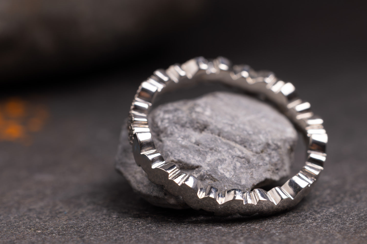 Verlobungsring Vorsteckring 950er Platin Dornröschen Small seitlich