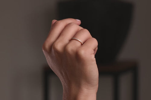 Verlobungsring Vorsteckring 750er Gelbgold Sonnentau Handmodel