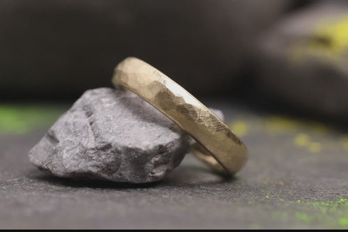 Ehering 585er Gelbgold Rustikaler Hammerschlag Dreher
