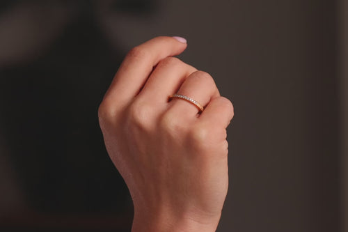 Verlobungsring Vorsteckring 750er Rotgold Funkel Handmodel