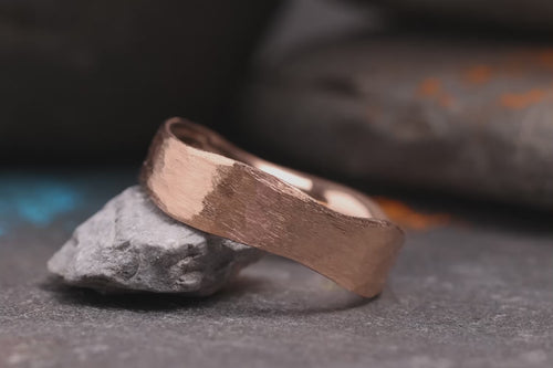 Ehering 750er Rotgold Liebenswert Nahaufnahmen