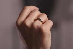 Ehering 750er Gelbgold Pur Glanz Handmodel