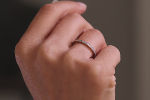 Verlobungsring Vorsteckring 950er Platin Spitze Handmodel