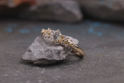Verlobungsring 750er Gelbgold Little Mermaid Nahaufnahmen