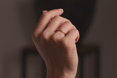 Verlobungsring Vorsteckring 585er Rosegold Grenzenlos schlicht Handmodel