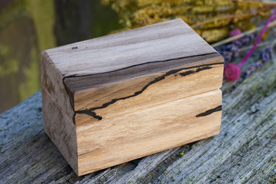 Exklusive Ringbox aus nachhaltigem gestockten Rotbuchenholz VI