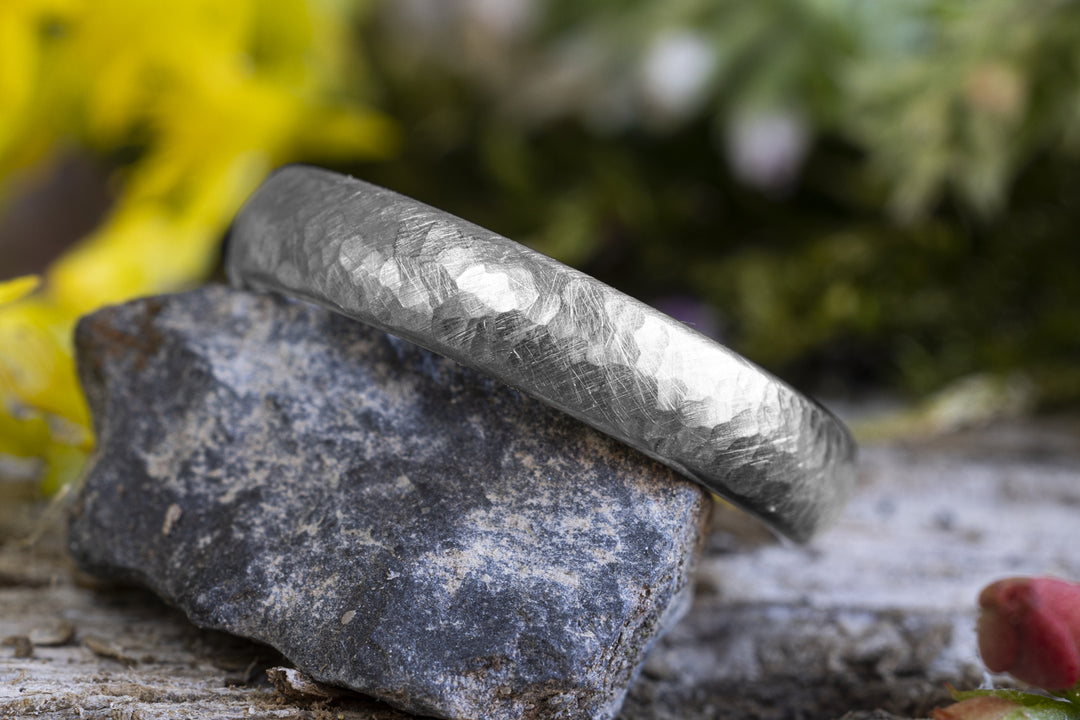 Ehering 585er Weissgold Hammerschlag