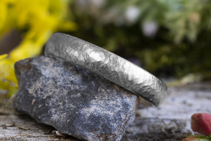 Ehering 585er Weissgold Hammerschlag